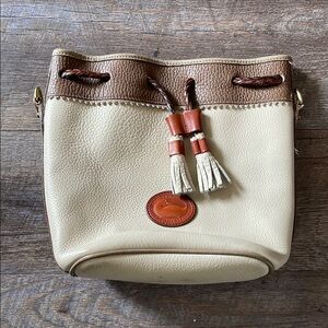 Vintage Dooney & Bourke Cream and Brown Leather Bucket Bag